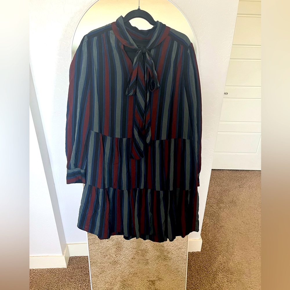 Maggie London sz 16 multi color striped dress